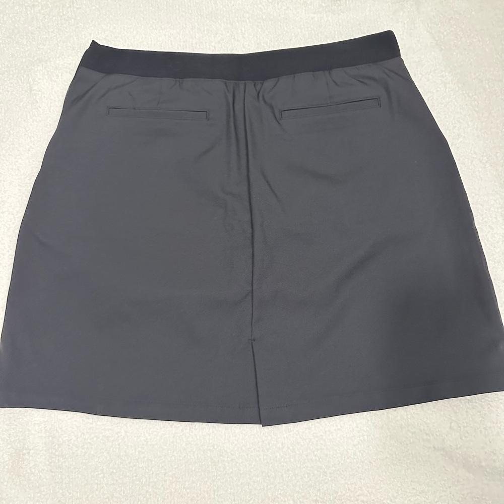 Brand new Puma large golf skort black - Picture 3 of 4